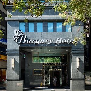 Burgary Hotel